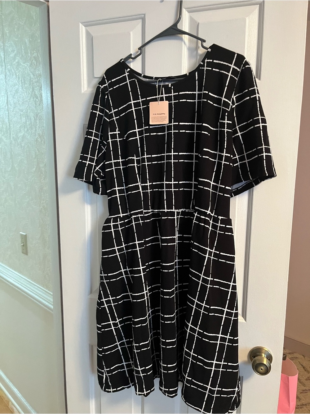 BloomChic Black and White Windowpane Casual Dress size 22-24 NWT
